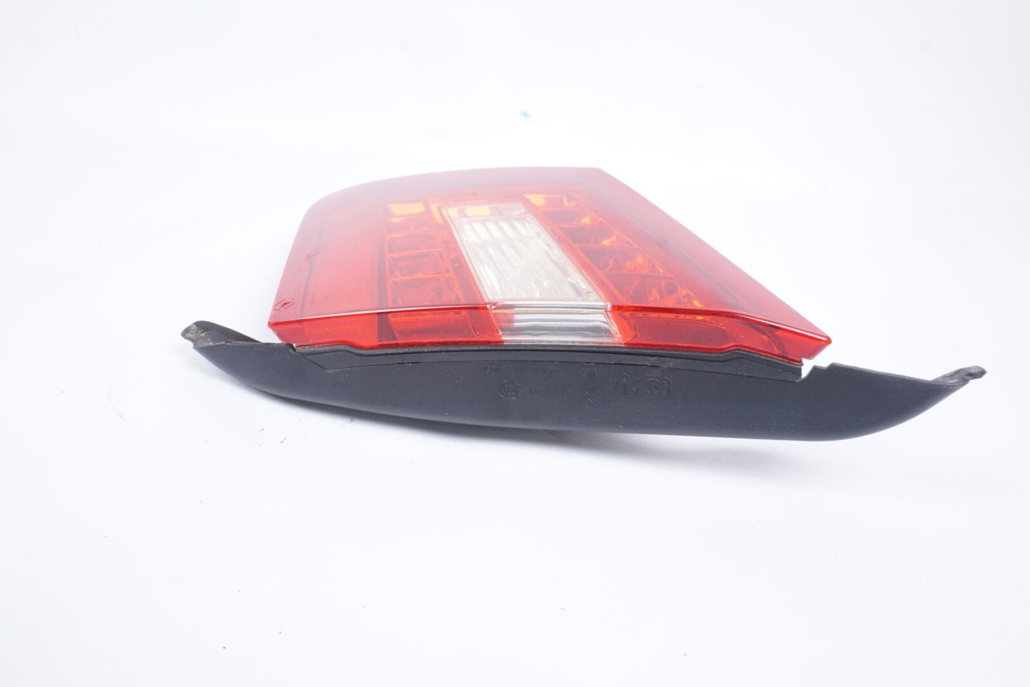 2011 - 2013 MERCEDES E550 E350 C207 RIGHT PASSENGER SIDE TRUNK TAIL LIGHT LAMP