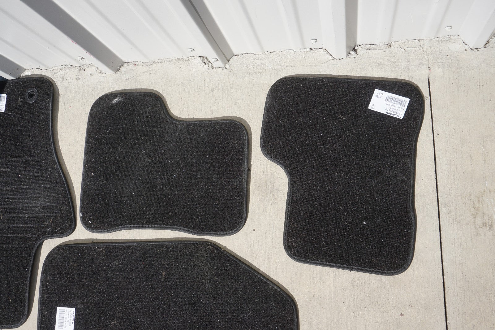 2015-2023 Jeep Renegade Floor Mat Carpet Front & Rear Set Of 4 OEM