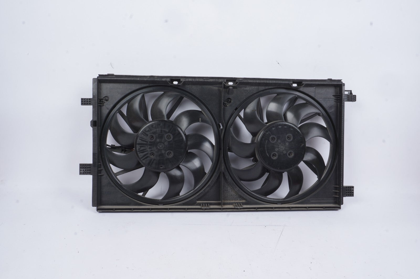 2021 - 2023 Polestar 2 Radiator Cooling Fan & Shroud Assembly OEM