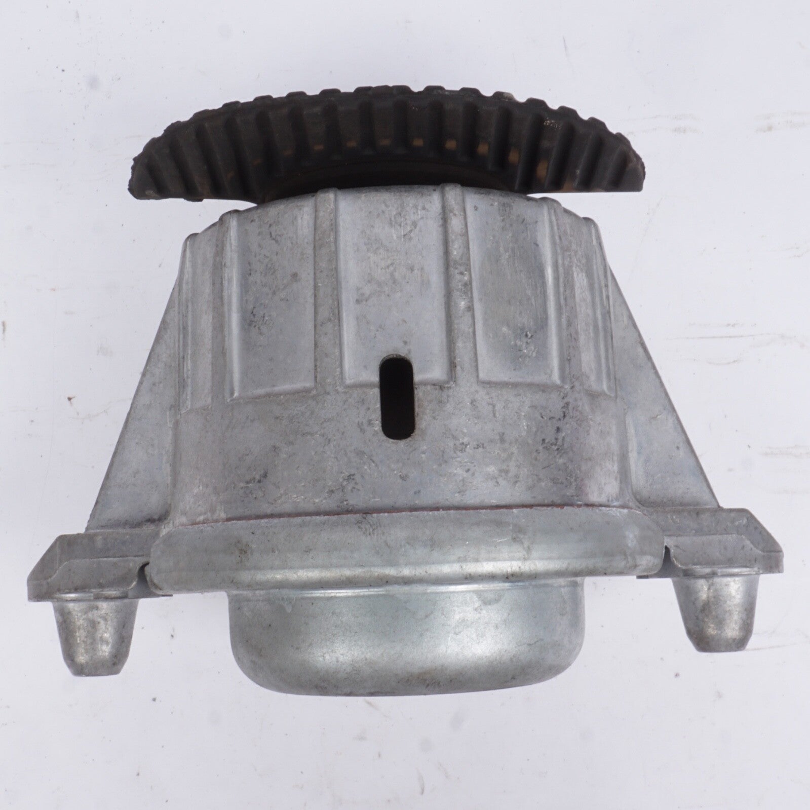 11-14 Mercedes E350 W207 Engine Motor Mount Bracket Right Side A2042405417 OEM