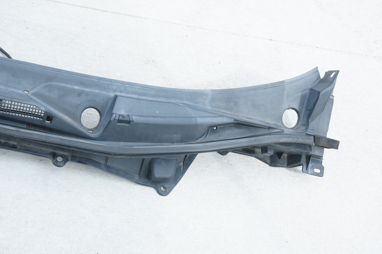 Genuine Nissan Quest Cvr Cowl Top 668621JA1A / 66862-1JA1A OEM