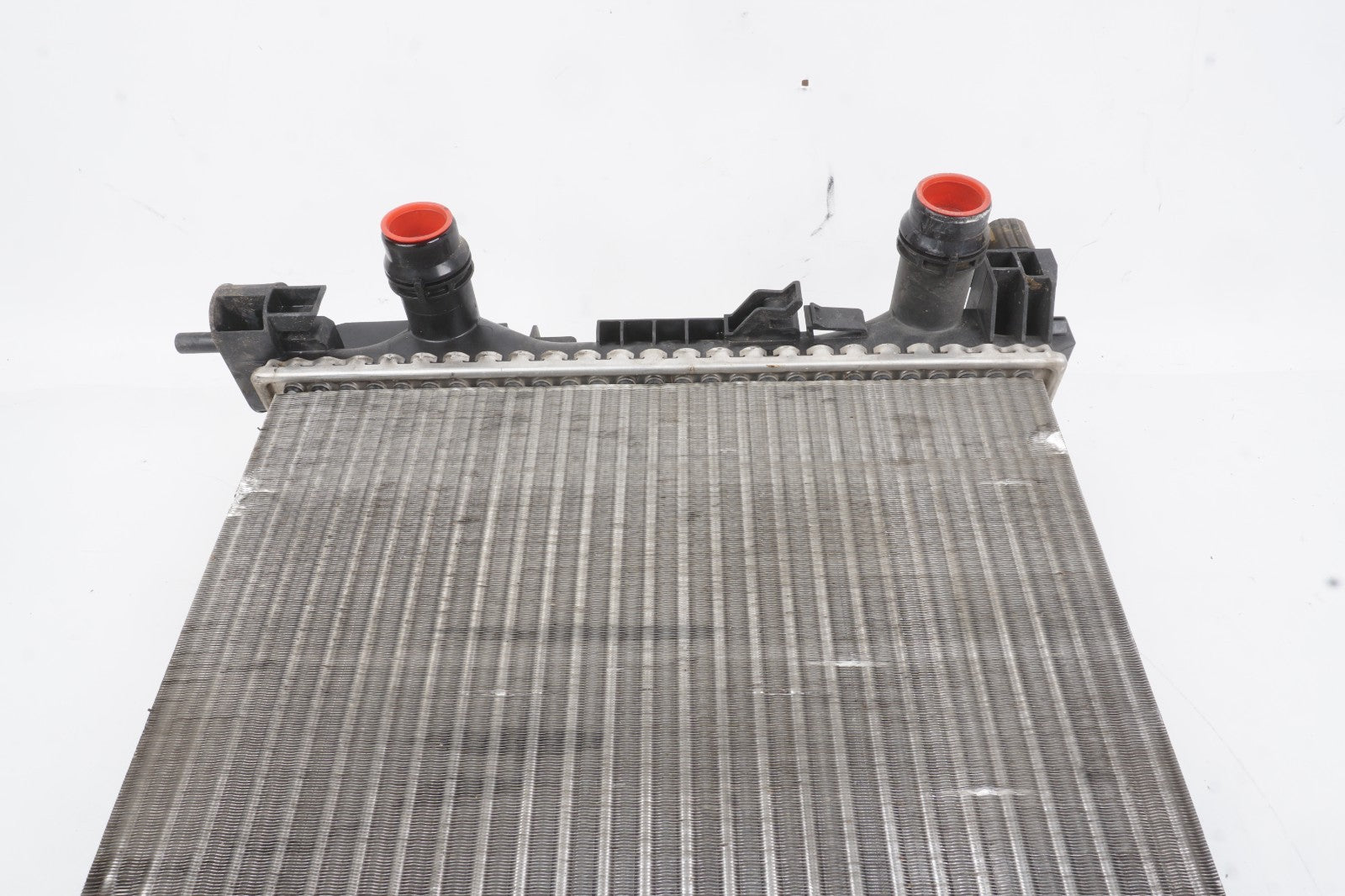 2018 - 2021 Jeep Renegade 2.4l Engine Cooling Radiator OEM