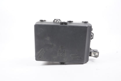 2014 - 2017 Maserati Ghibli RWD 3.0 Engine Bay Fuse Box OEM