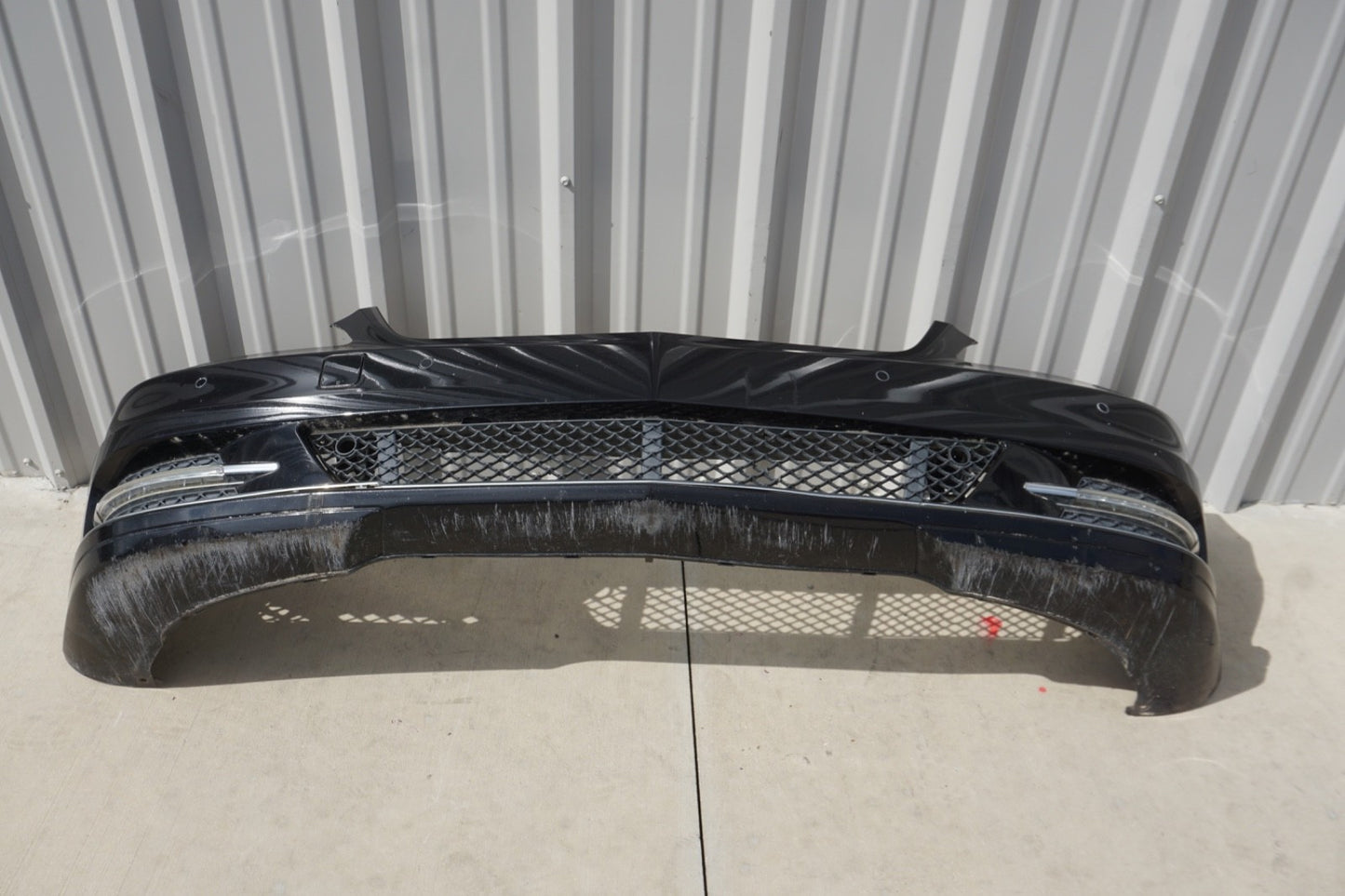 10-13 Mercedes W221 S400 Base Front Bumper Cover Assembly w/ Parking Sensors OEM