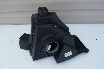 07-13 BMW 328I 3.0L L6 N52 ENGINE AIR INTAKE BOX CLEANER FILTER HOUSING OEM
