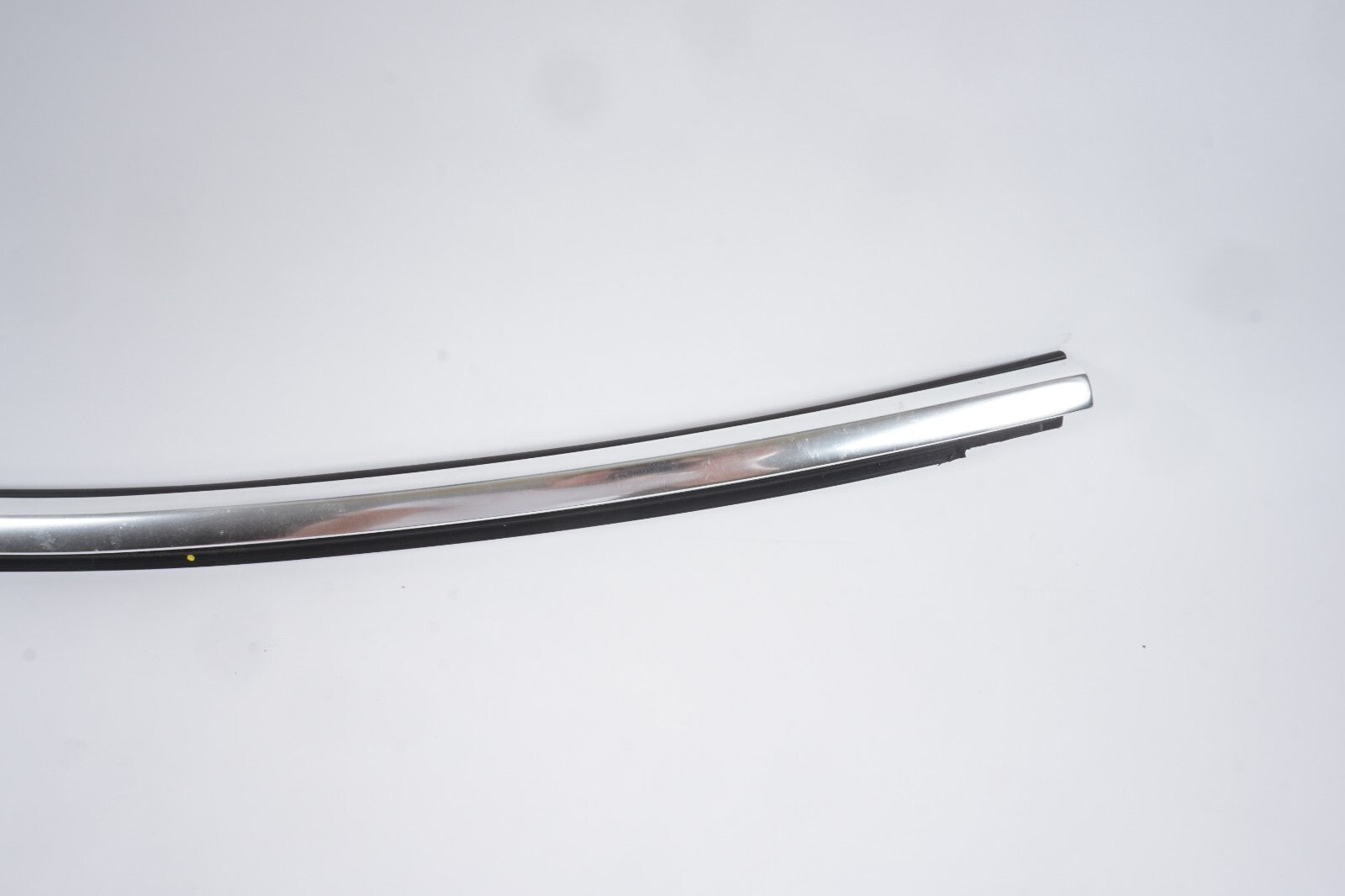 2014 - 2019 MASERATI GHIBLI REAR RIGHT PASS SIDE WINDOW CHROME BELT MOLDING OEM
