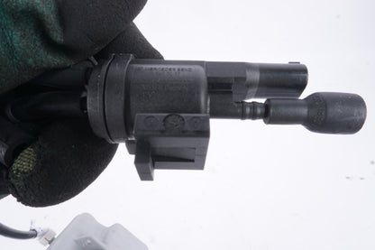 2014 - 2017 MERCEDES S550 CENTRAL LOCKING VACUUM VALVE PUMP TANK OEM