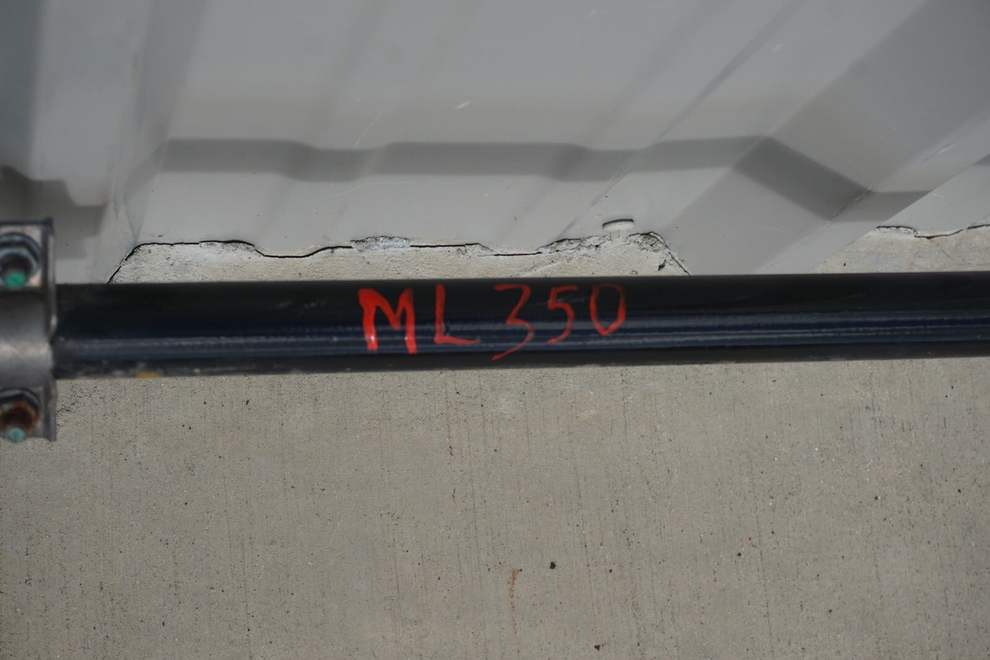 06-11 Mercedes ML350 ML500 Front Suspension Stabilizer Sway Bar OEM