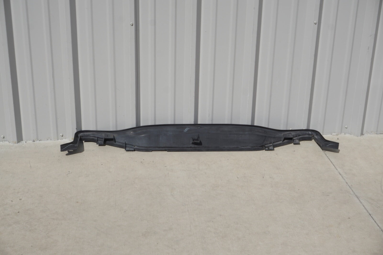 12 - 17 FIAT 500 Sport - Cowl Vent Upper Cross Member Cover Panel 68073856AB