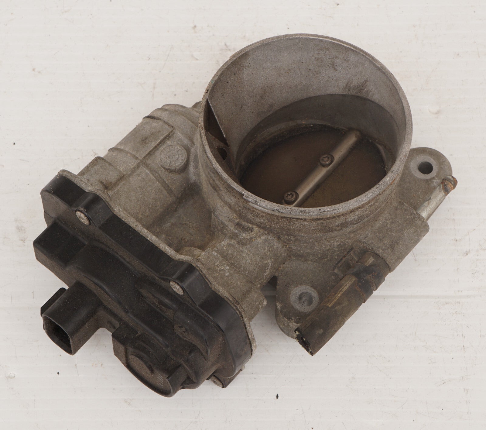 2001 - 2005 Chevrolet Silverado 5.3 V8 THROTTLE BODY 1257080 OEM