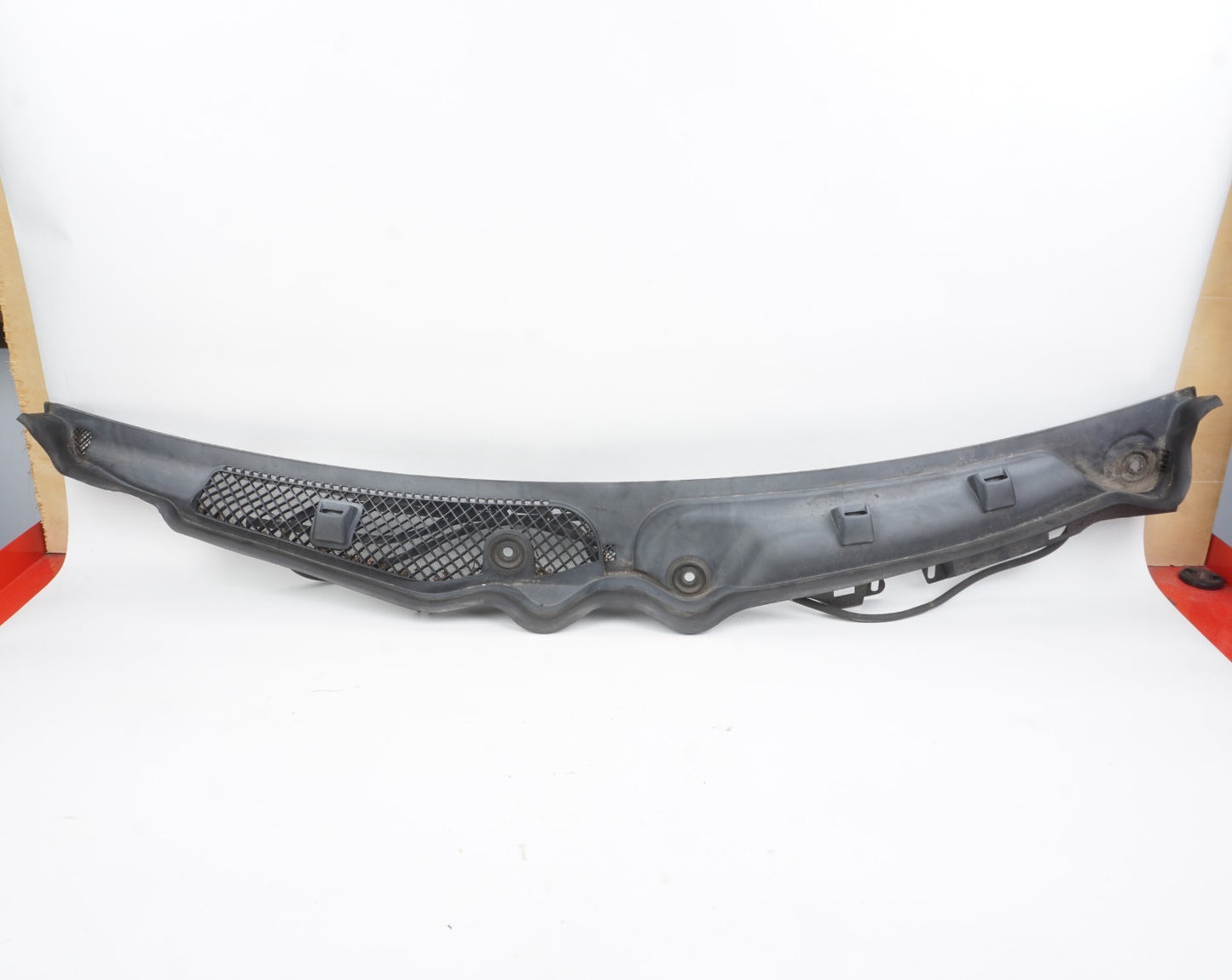 2010 - 2016 MERCEDES E350 E550 OEM C207 COUPE WINDSHIELD WIPER COWL PANEL