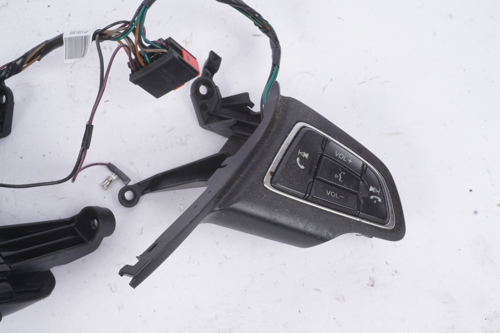 2015-2018 Ford Focus Multifunctional Steering Wheel Control Buttons OEM