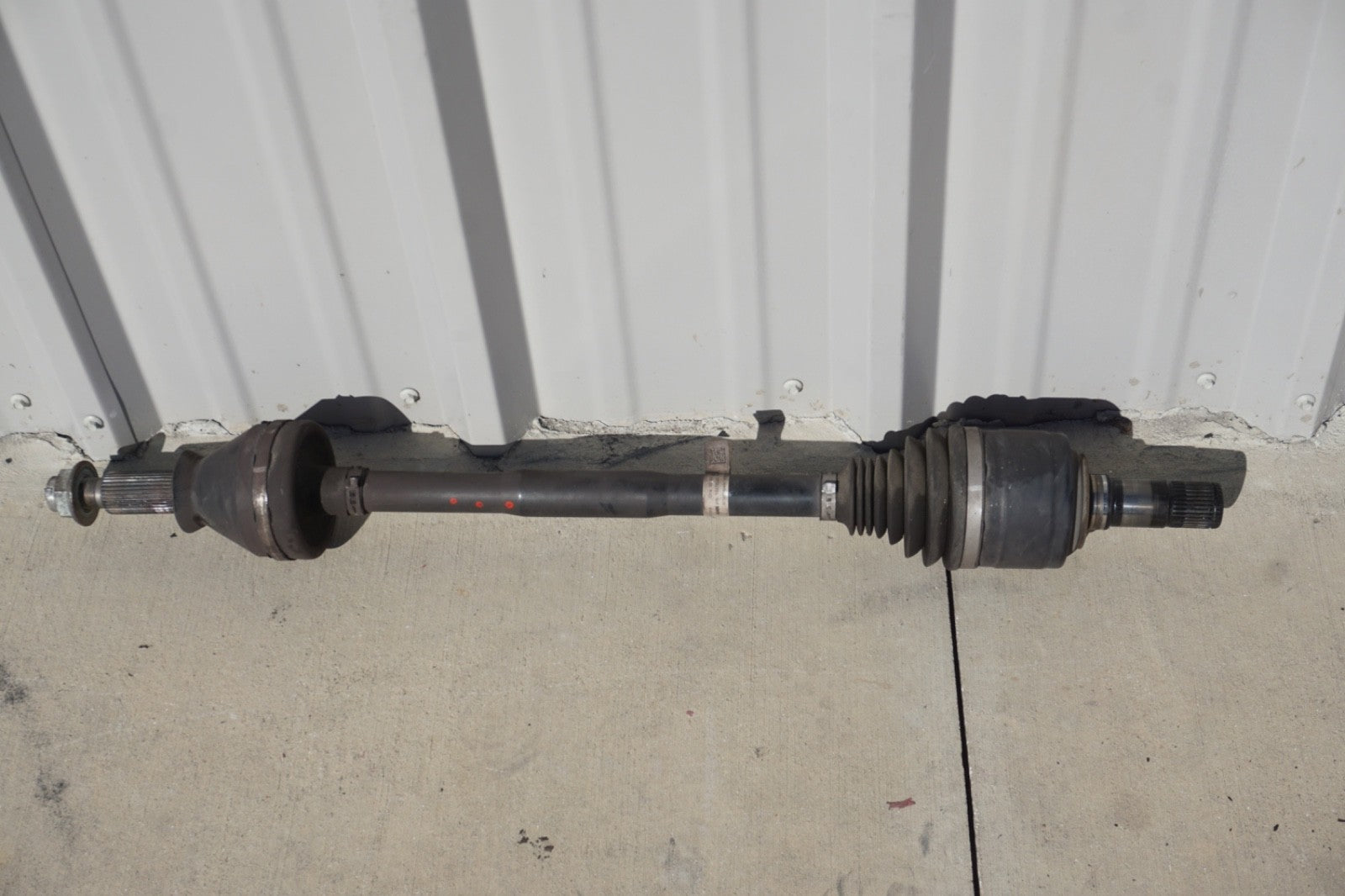2014 - 2017 Maserati Ghibli Rear Left Side Drive Axle Shaft Drive Shaft