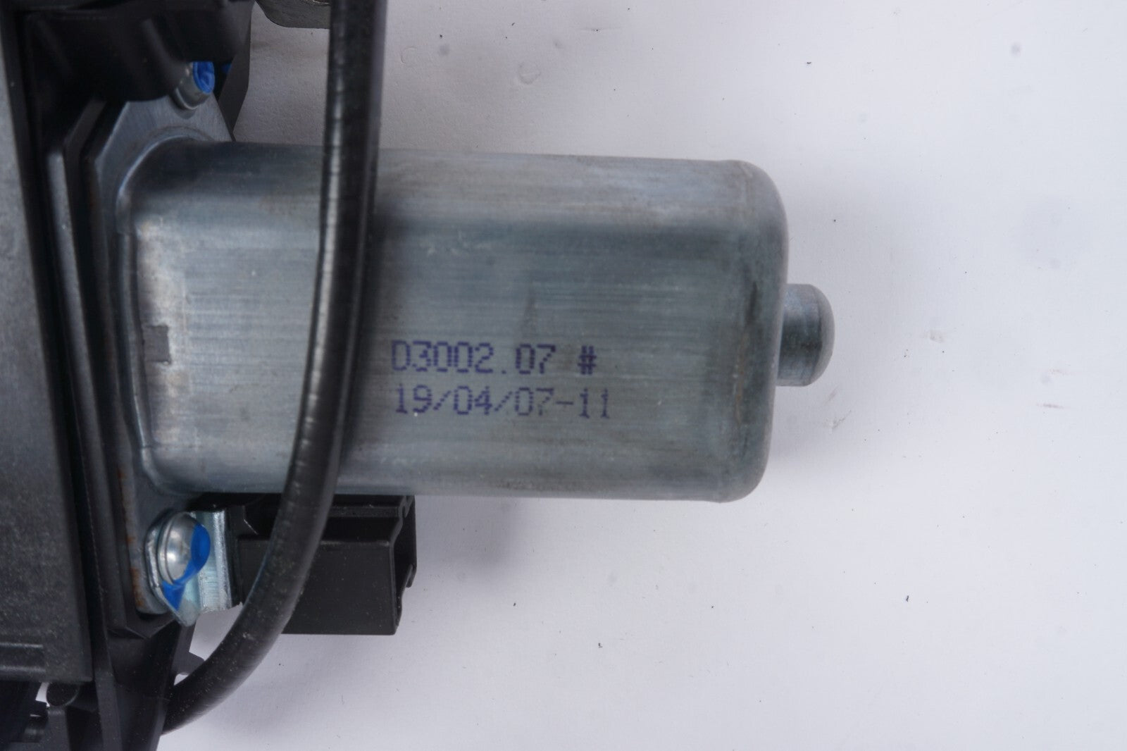 07-13 Mercedes W221 S550 S63 CL550 Rear Trunk Lid Latch Lock Actuator OEM