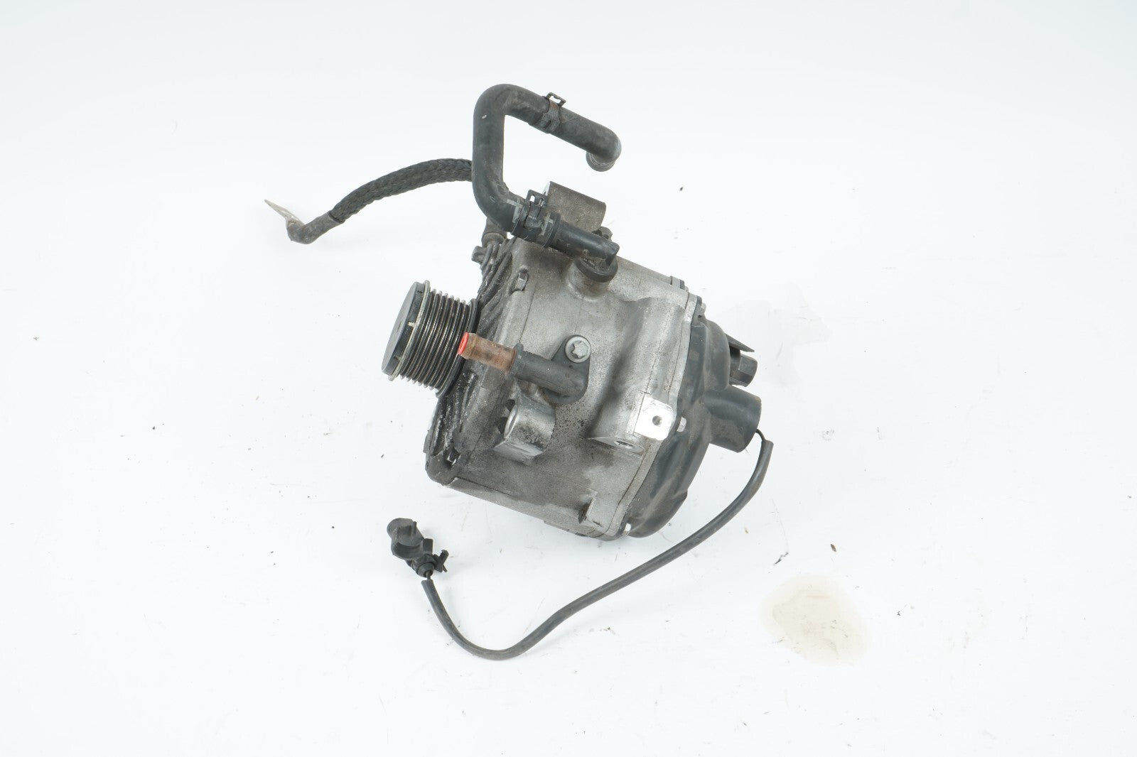 10 - 16 PORSCHE PANAMERA 3.6L ALTERNATOR 94860302902 OEM