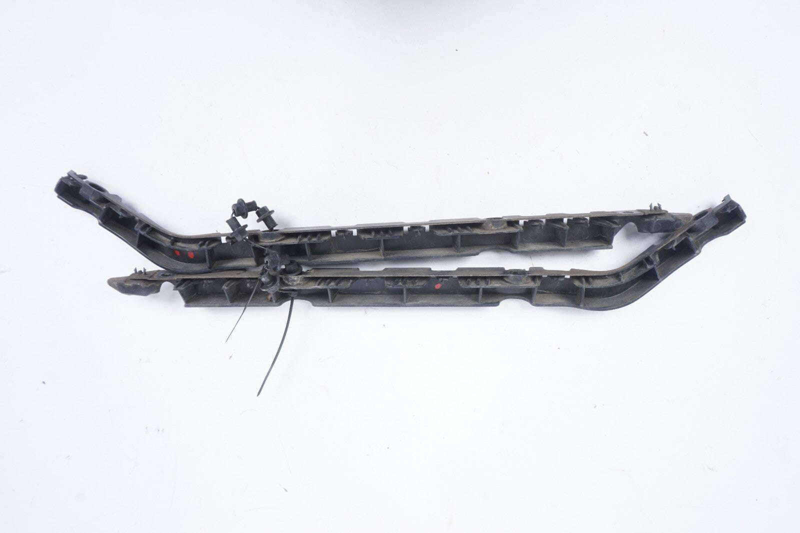 10-13 Mercedes W207 E350 E550 Rear Bumper Bracket Left & Right OEM