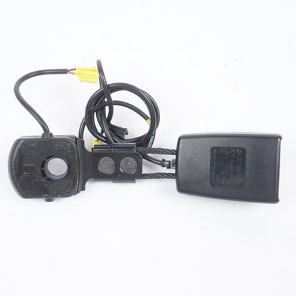 10-17 Mercedes W207 E350 E550 Front Right Seat Belt Buckle Black Oem