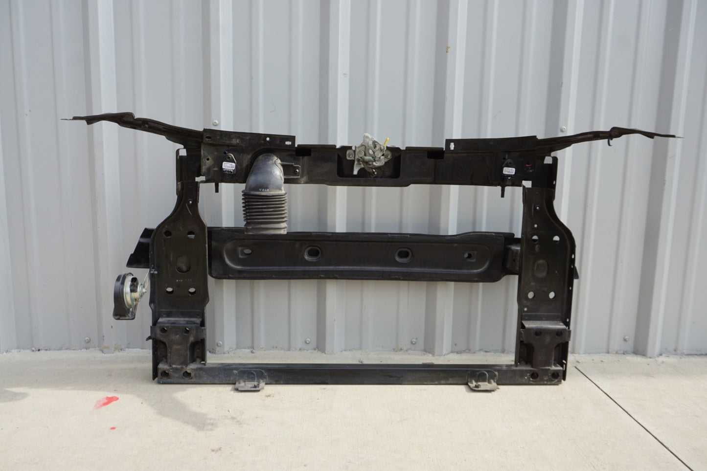 2012 - 2017 Fiat 500 Radiator Core Support