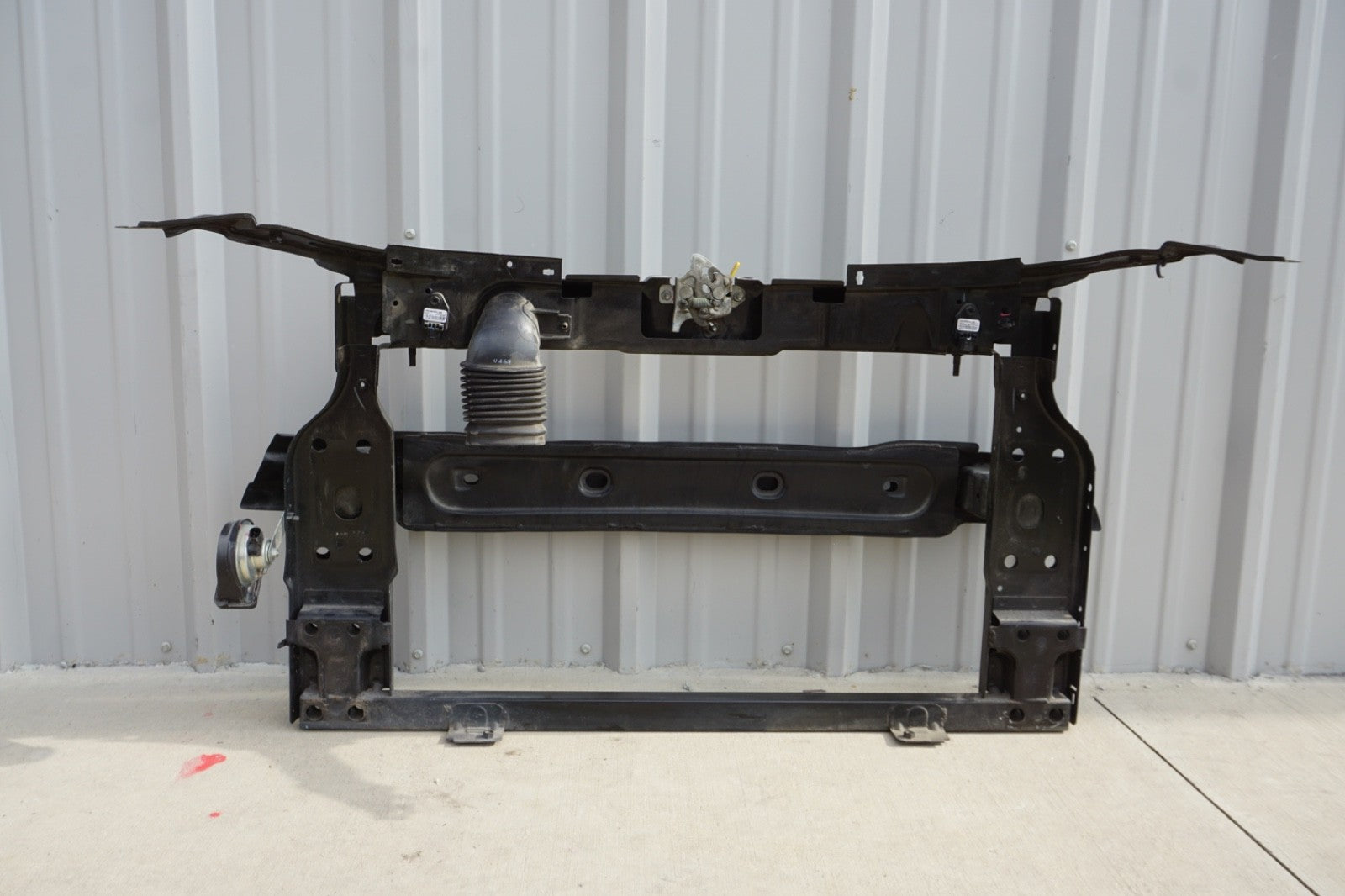 2012 - 2017 Fiat 500 Radiator Core Support