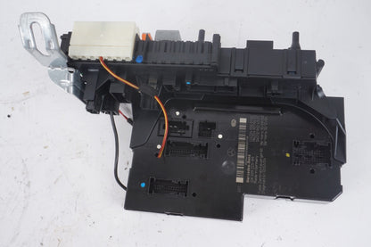 10-14 Mercedes W204 C350 C300 C250 Rear Fuse Relay Box 2049060105 OEM