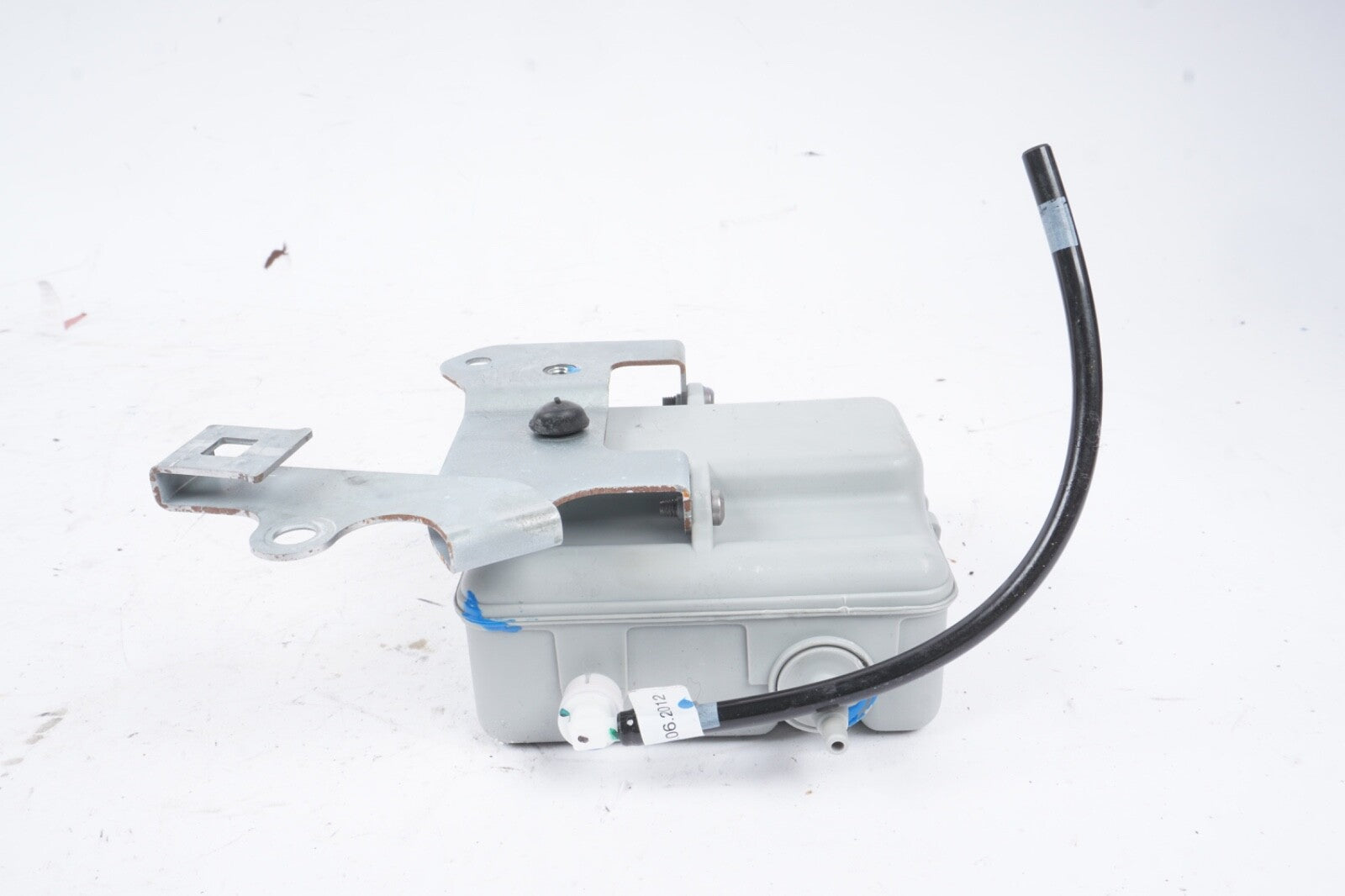 2012 - 2017 OEM Mercedes W222 S550 S600 E63 Vacuum Valve Pump Control Unit