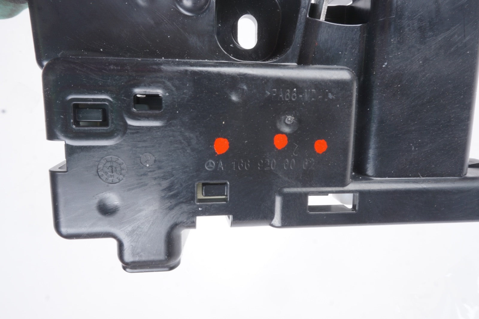 2013 - 2016 Mercedes GL450 Seat Headrest Lock Latch Actuator OEM