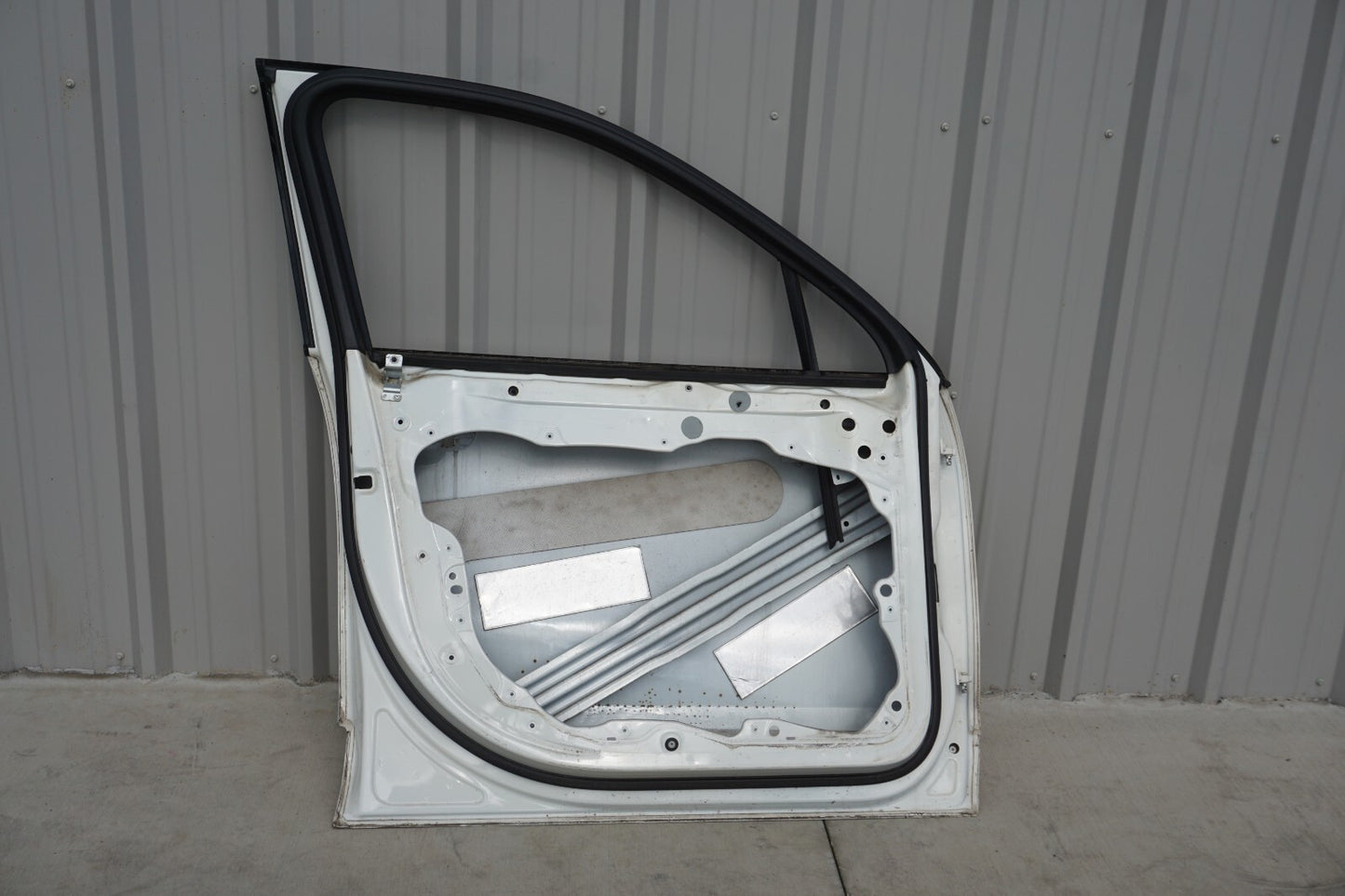 2011 - 2018 Porsche Cayenne 958 Front Door Shell Left Driver Side OEM
