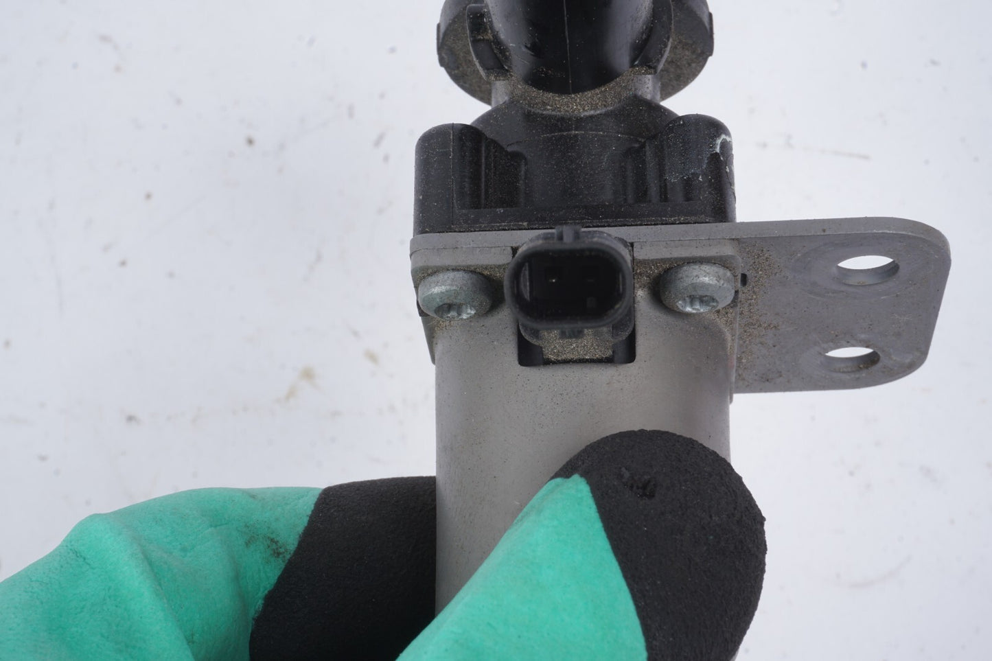 2021 - 2023 Polestar 2 Heater Water Valve OEM