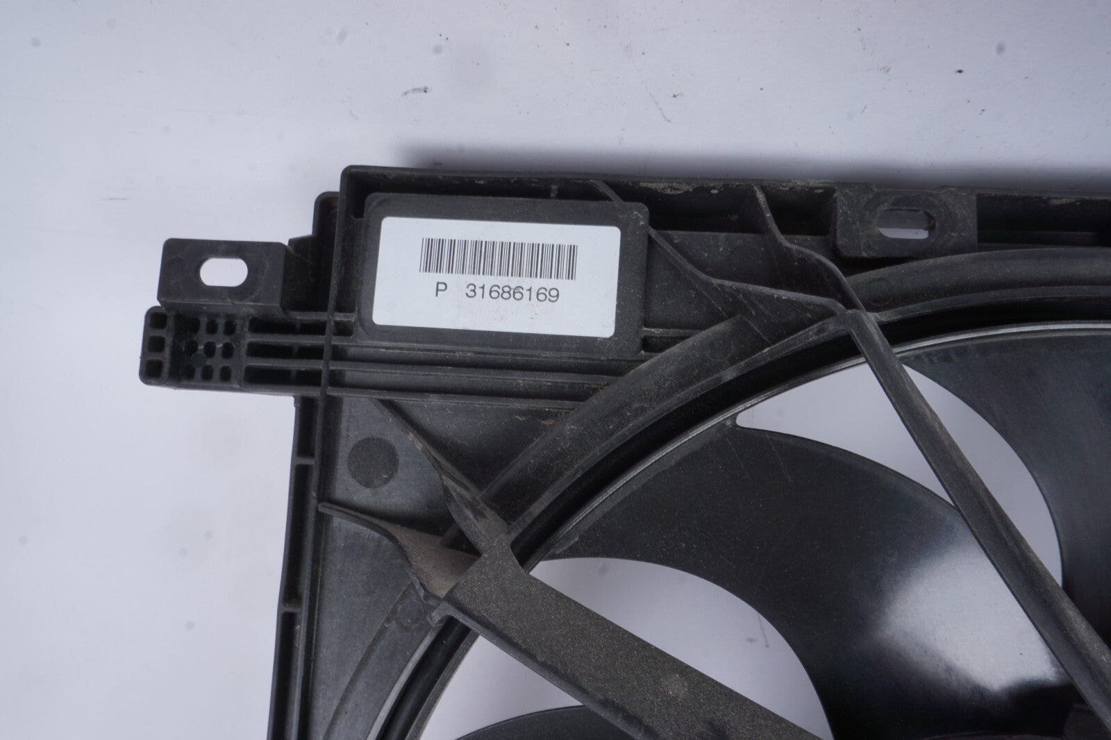 2021 - 2023 Polestar 2 Radiator Cooling Fan & Shroud Assembly OEM