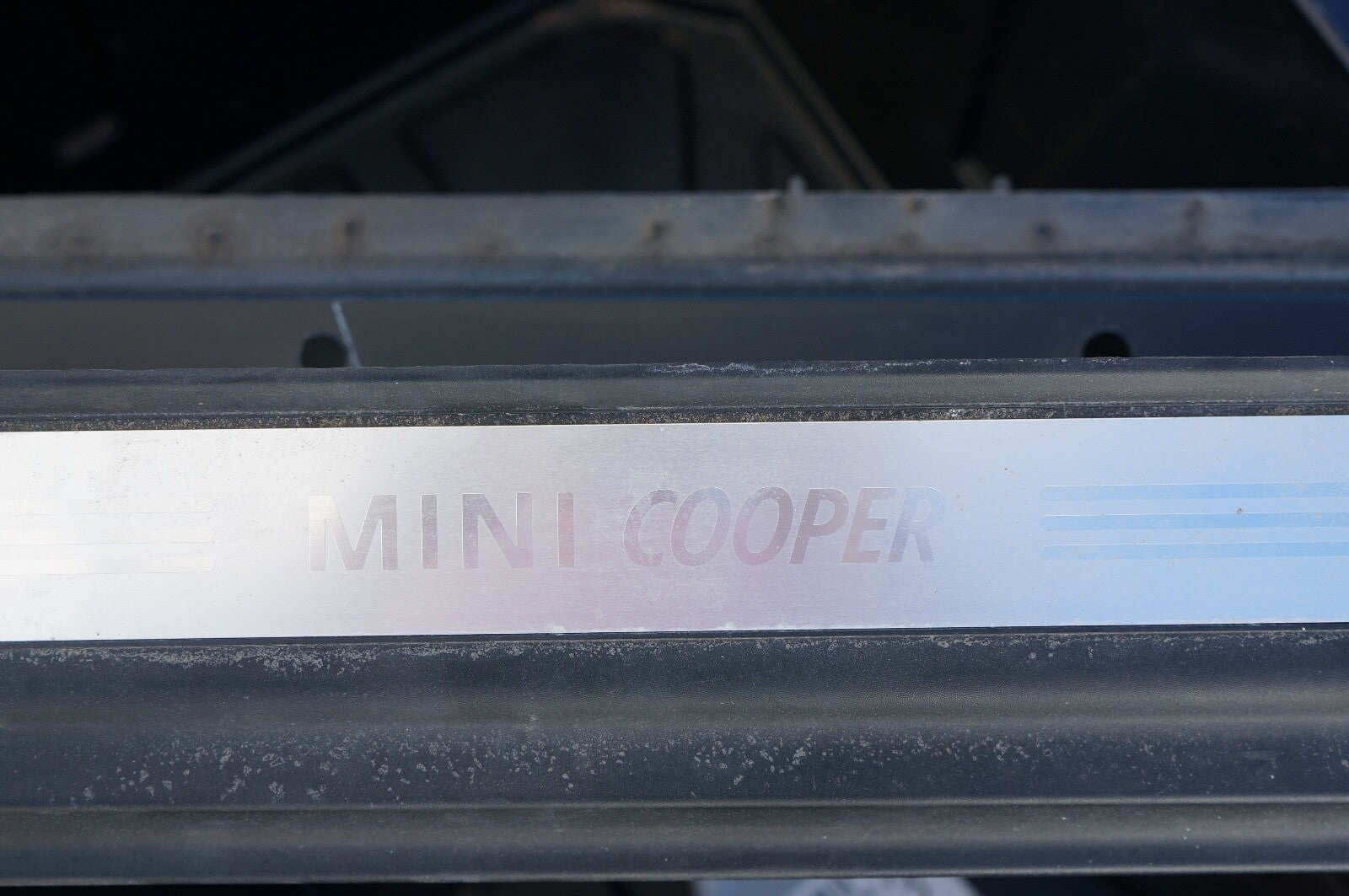 2011-2014 MINI COOPER R56 RIGHT PASSENGER SIDE SKIRT ROCKER PANEL TRIM OEM