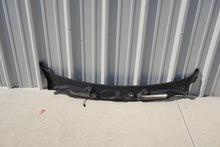 2007-2013 BMW 335I E92 E93 FRONT WINDSHIELD WIPER VENT GRILL COVER PANEL OEM