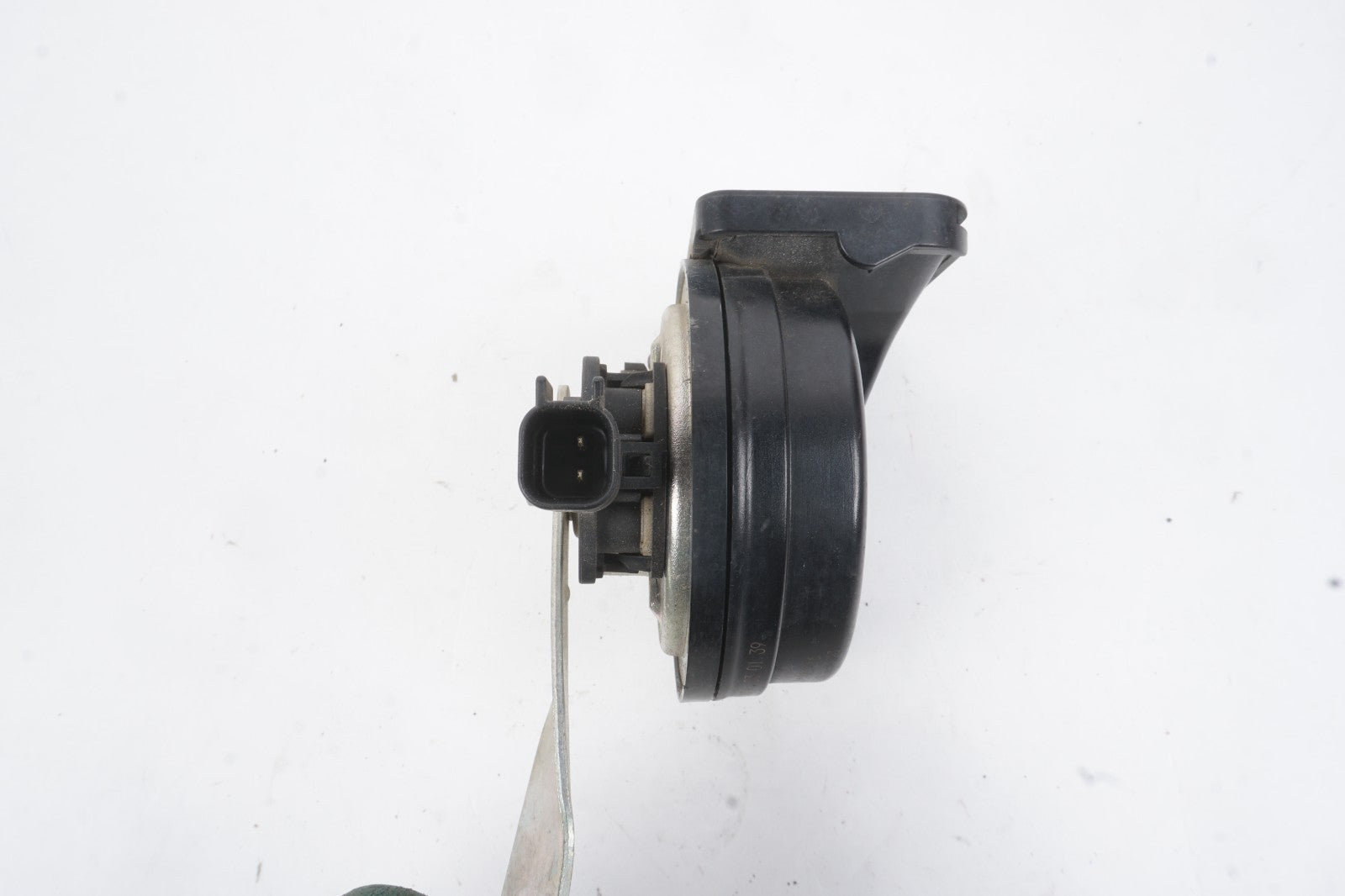 2015-2023 Jeep Renegade Horn Signal Right OEM