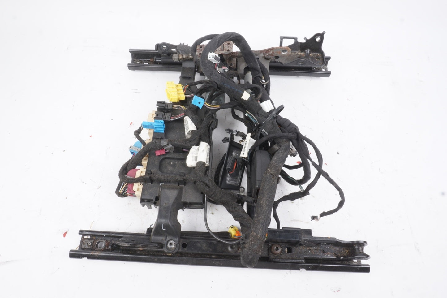 2013 - 2016 Mercedes GL450 X166 Front Right Lower Seat Track Frame OEM