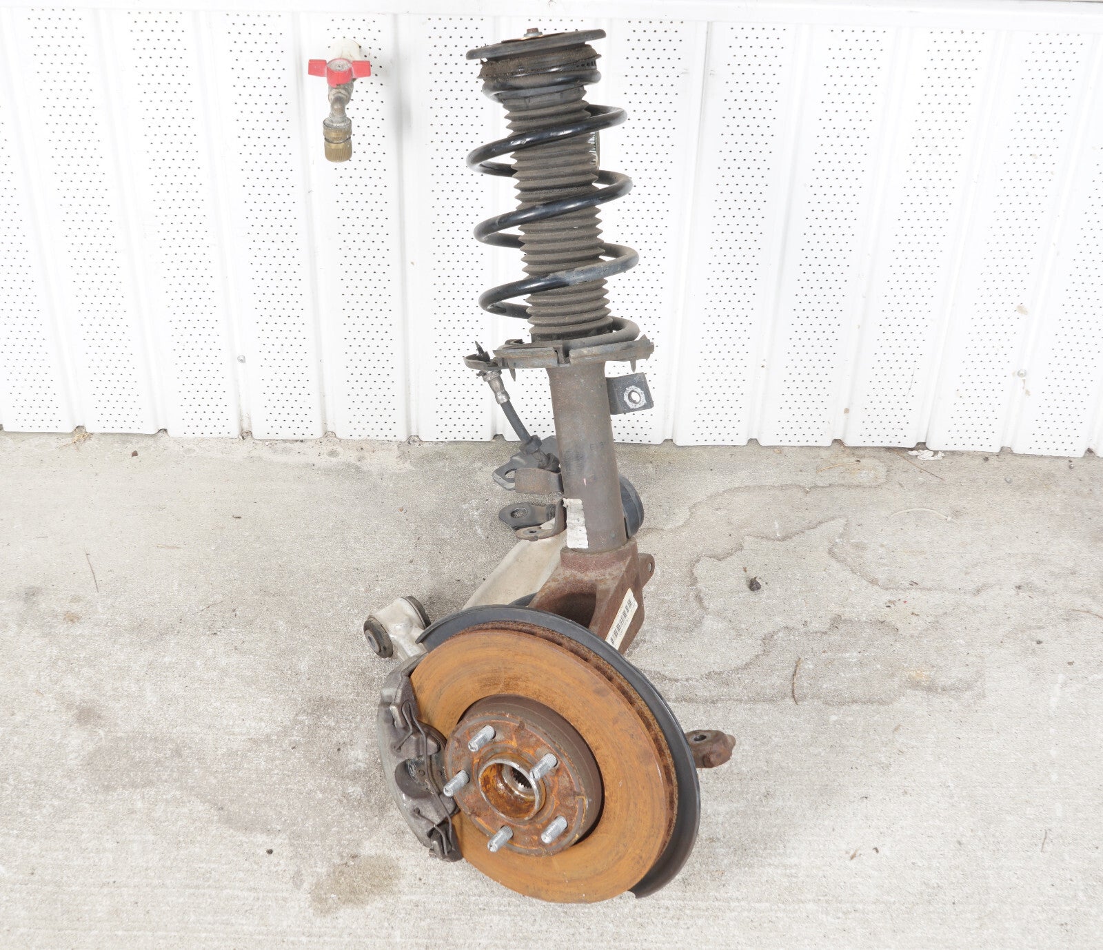 16 17 18 FORD FOCUS FRONT RIGHT PASSENGER SPINDLE KNUCKLE & SHOCK STRUT OEM