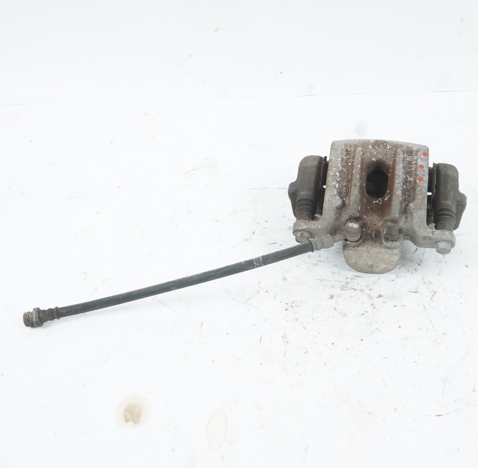 2013-2018 HYUNDAI SANTA FE REAR BRAKE CALIPER LEFT DRIVER SIDE OEM