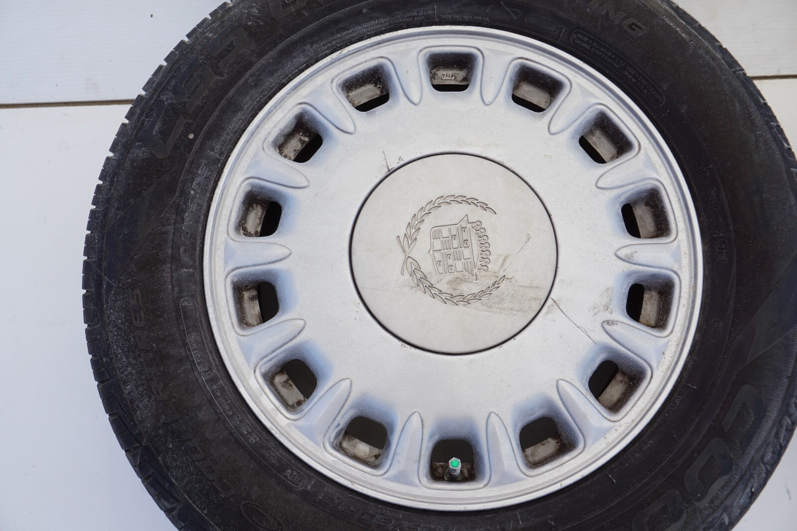 1987 - 1993 Cadillac Allante ALLOY WHEEL RIM & TIRE 225/60R16 OEM