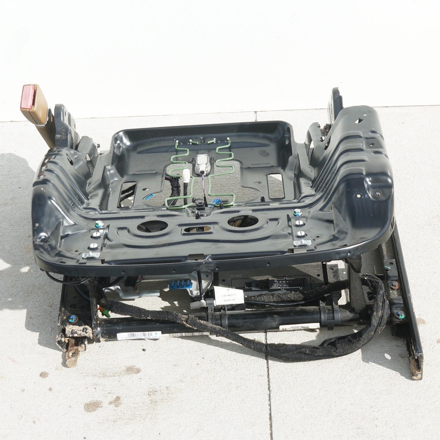 2007 2008 2009 MERCEDES W221 S550 S600 FRONT LEFT LOWER SEAT RAIL TRACK FRAME