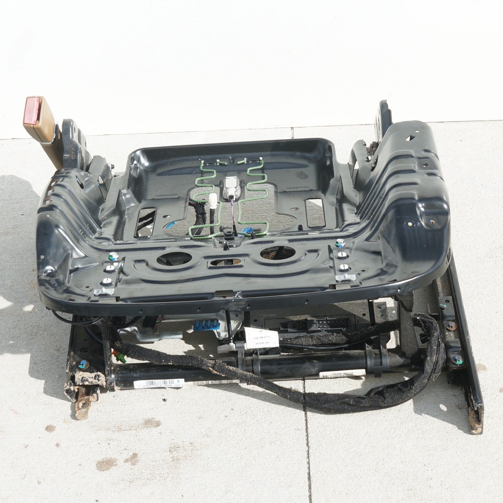 2007 2008 2009 MERCEDES W221 S550 S600 FRONT LEFT LOWER SEAT RAIL TRACK FRAME