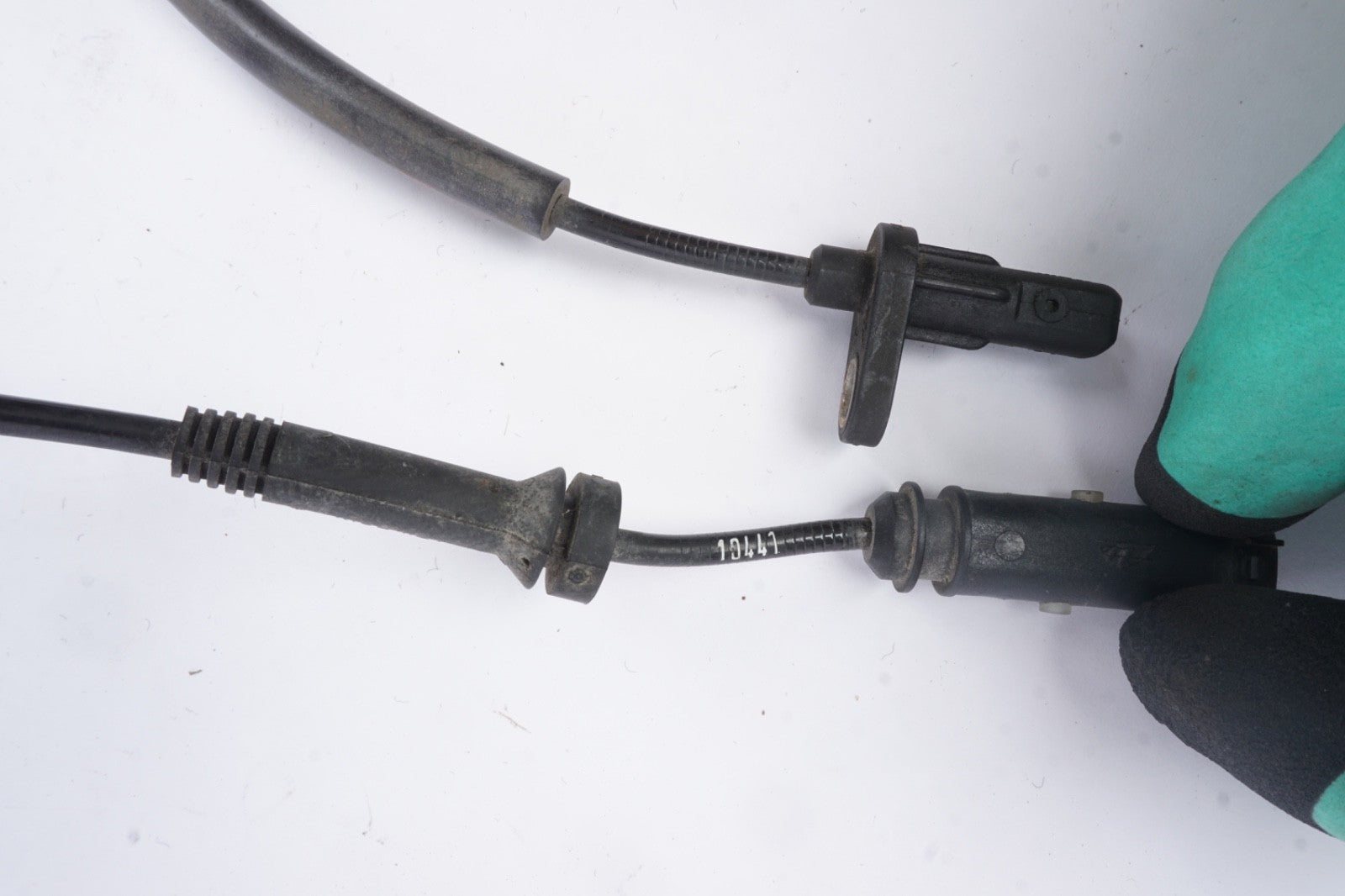 2012 - 2017 2012 Fiat 500 REAR ABS SPEED SENSOR LEFT OEM