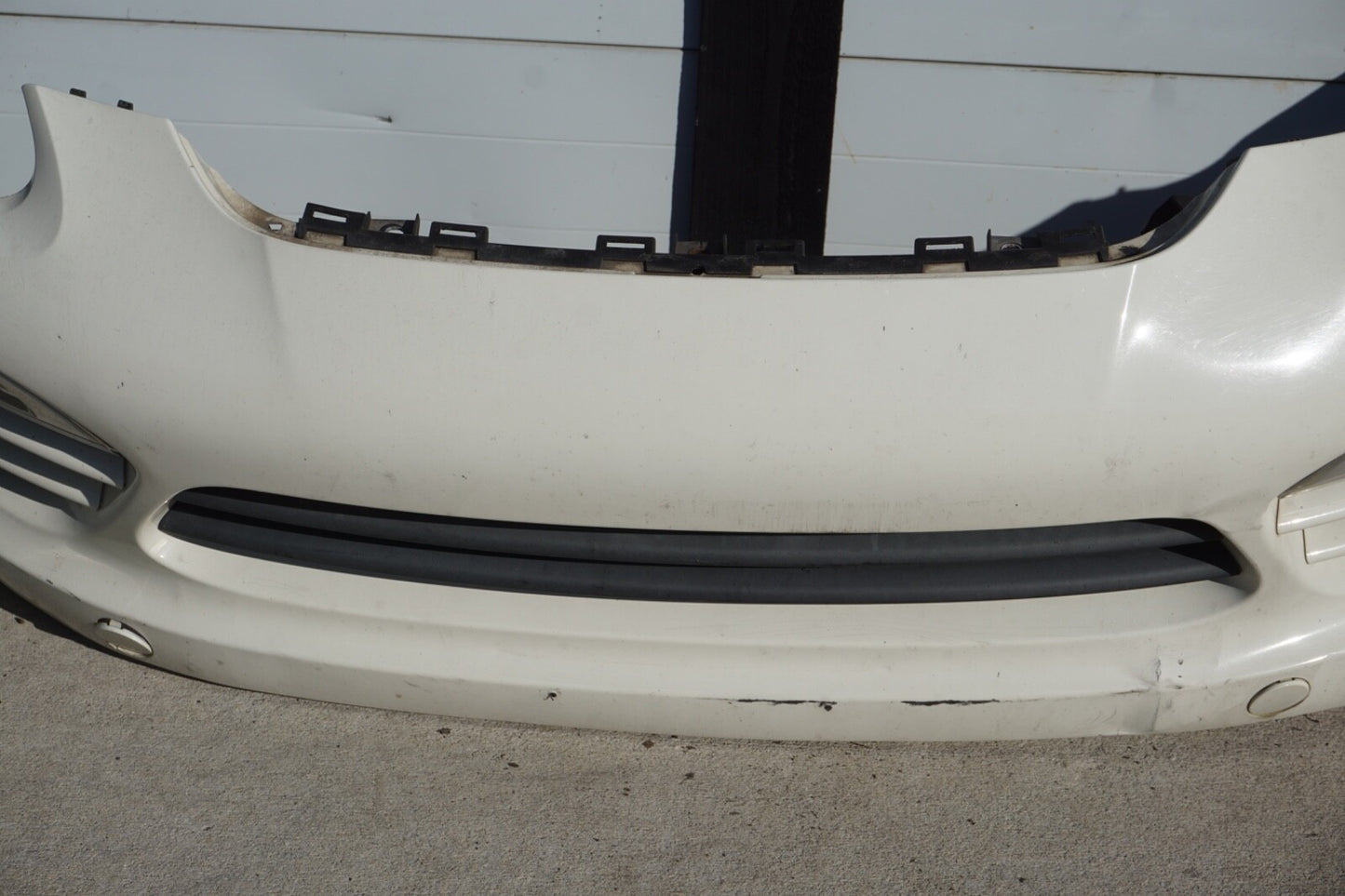 11-14 Porsche Cayenne 958 Front Bumper Cover 95850522131 HAS BAMAGE