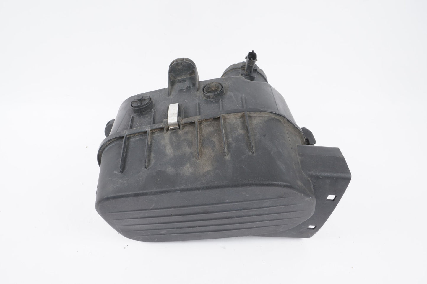 2014-2019 MASERATI GHIBLI 3.0L LEFT DRIVER SIDE AIR CLEANER FILTER BOX  OEM