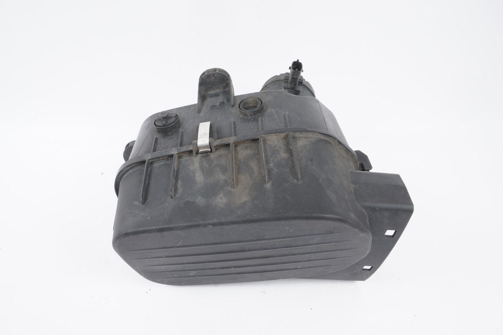 2014-2019 MASERATI GHIBLI 3.0L LEFT DRIVER SIDE AIR CLEANER FILTER BOX  OEM