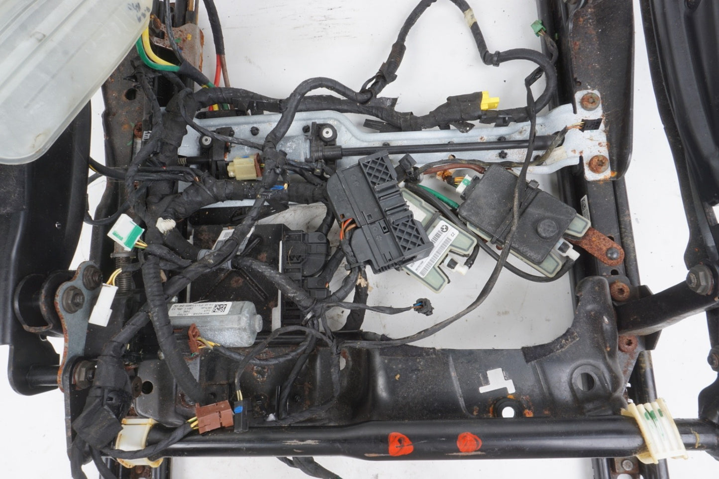 2012-2018 BMW 650i 640i F13 FRONT RIGHT SIDE SEAT LOWER TRACK FRAME & MOTORS OEM
