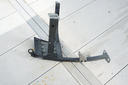 2007-2010 AUDI A8 S8 FRONT RIGHT HEADLIGHT CROSS SUPPORT BRACE 4E0821138F OEM