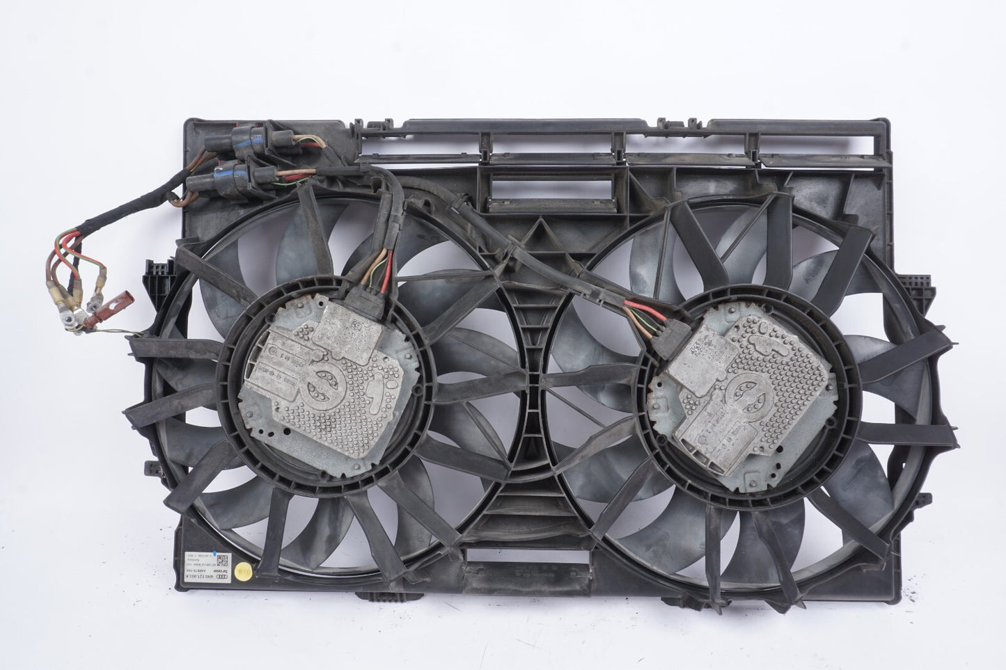 2011 - 2018 Audi A8L A8 3.0l Radiator Cooling Fan & Shrud OEM