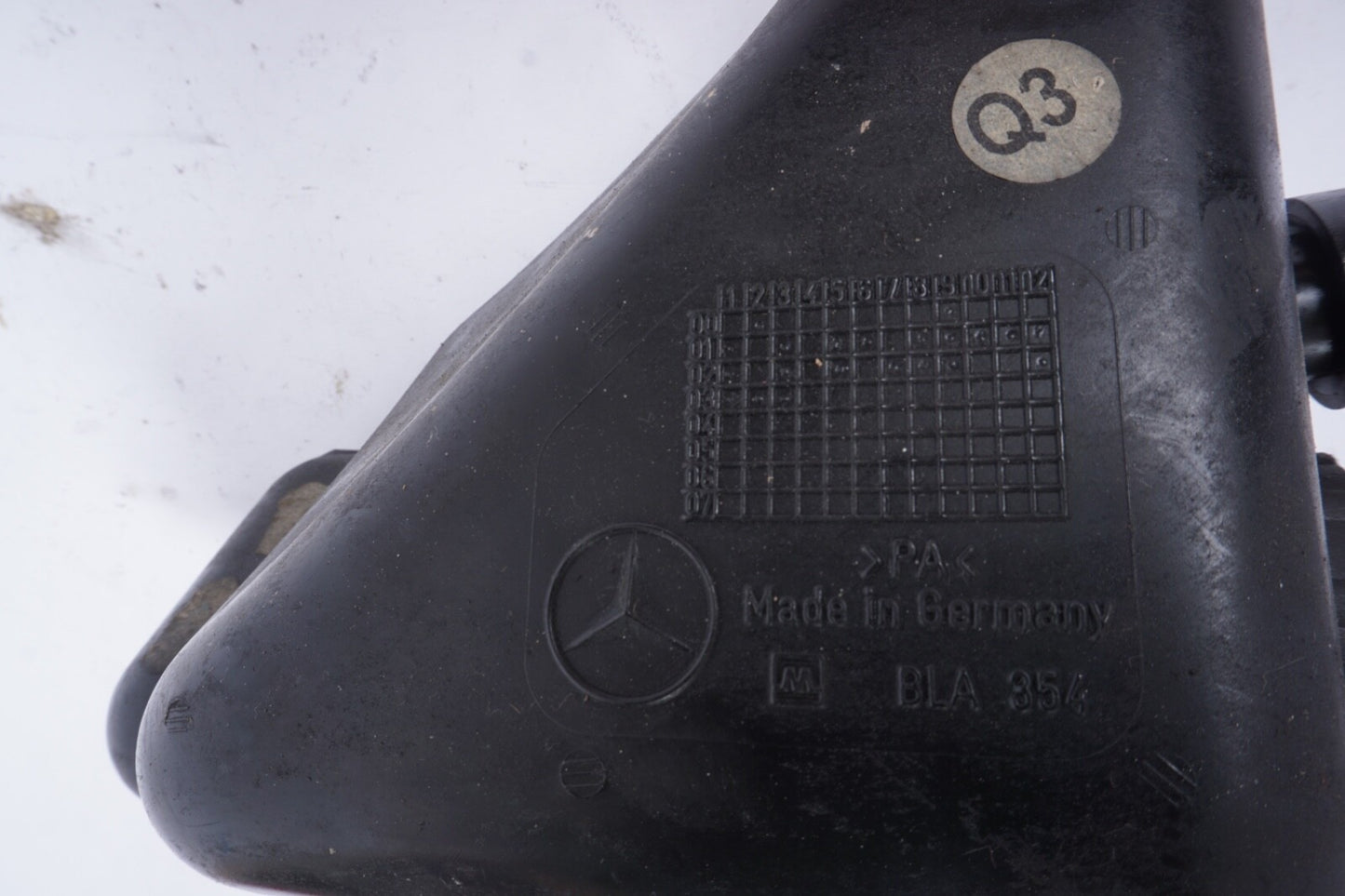 03-12 MERCEDES R230 SL ABC HYDRAULIC SUSPENSION FLUID OIL TANK RESERVOIR OEM