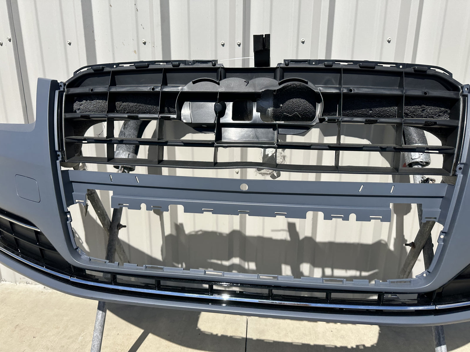 For 2016 Audi A8 Front Bumper Cover With Side Grilles