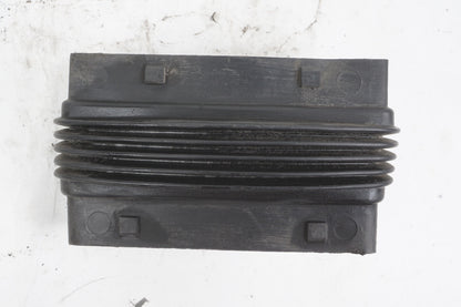 2014- 2021 MASERATI GHIBLI 3.0L FRONT RIGHT AIR INTAKE DUCT TUBE SLEEVE SEAL OEM