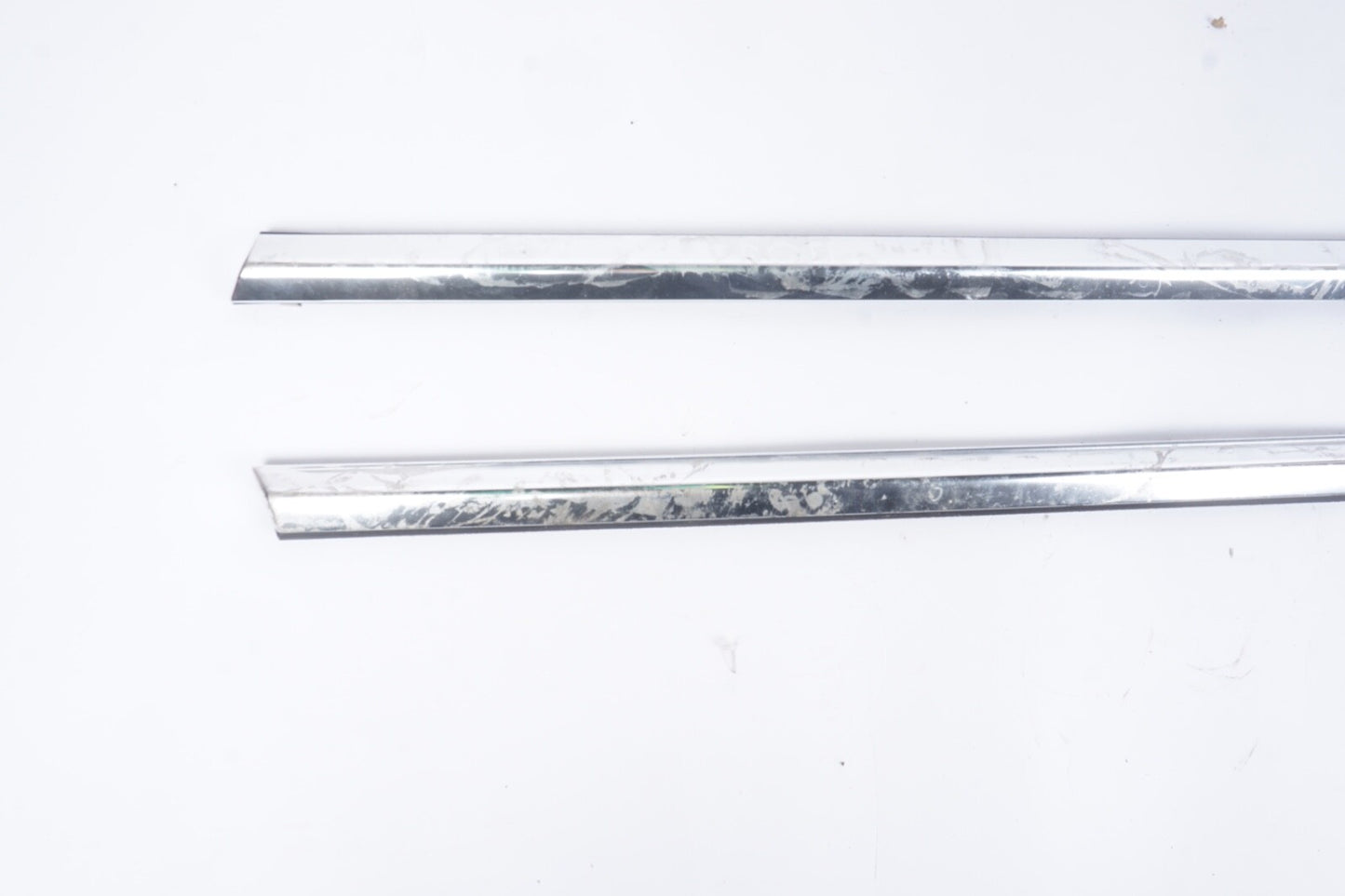 10-13 MERCEDES-BENZ C207 COUPE FRONT LEFT & RIGHT DOOR CHROME MOLDING