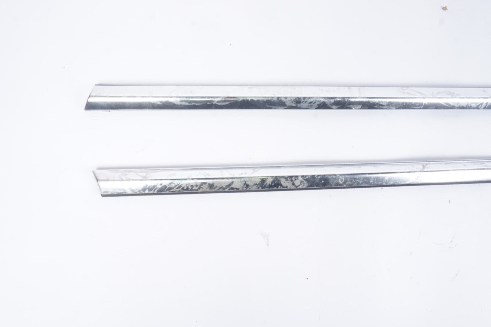 10-13 MERCEDES-BENZ C207 COUPE FRONT LEFT & RIGHT DOOR CHROME MOLDING